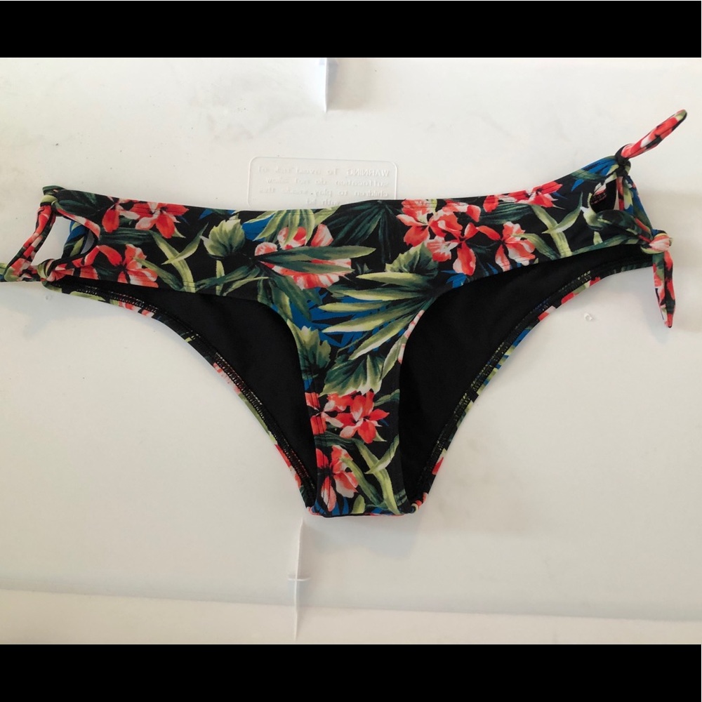 Hollister tie side bathing suit bottoms!
